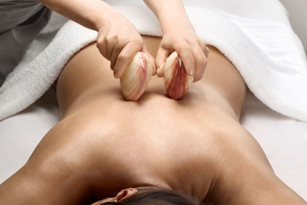 One method of relieving pain in osteochondrosis is massage